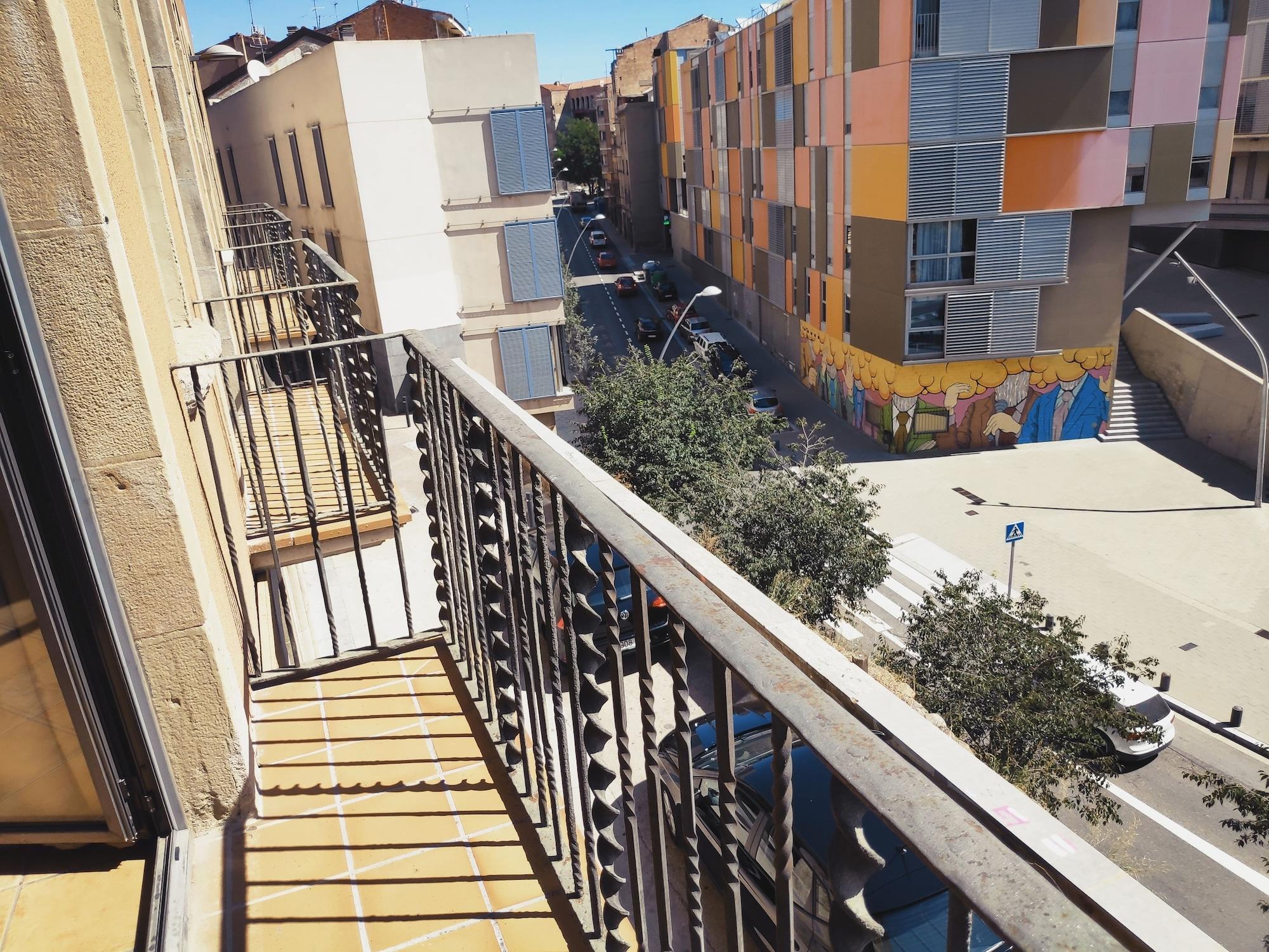 Urbi Apartments Manresa Bagian luar foto