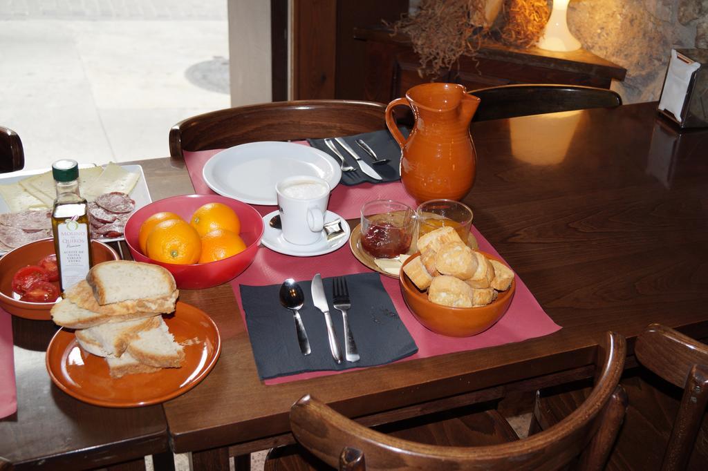 Urbi Apartments Manresa Bagian luar foto